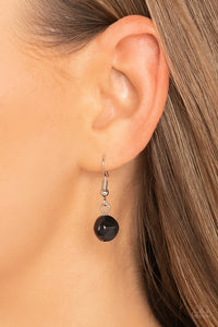 Think of the POSH-ibilities! - Black ♥ Necklace